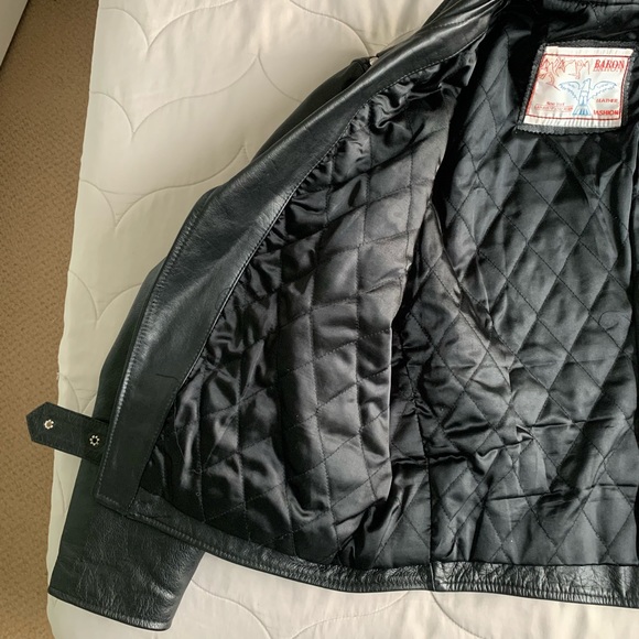 Iconic Men’s Leather Biker Jacket - Picture 3 of 14